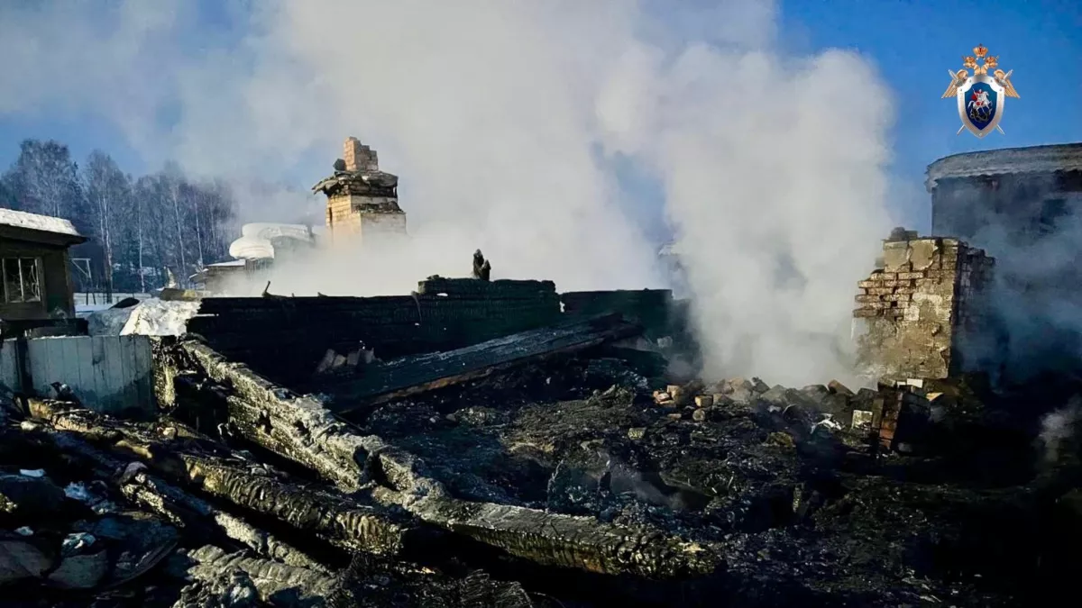 В СК России сообщили, кто стал жертвой масштабного пожара в поселке Даровской