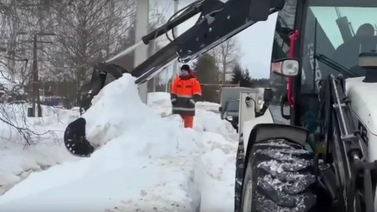 В Кирове готовят дороги к весеннему паводку