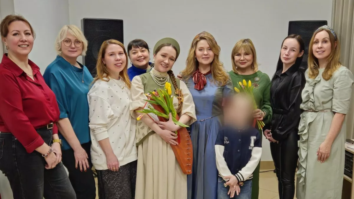 В Кирове прошел музыкально-поэтический вечер "Все начинается с любви…"