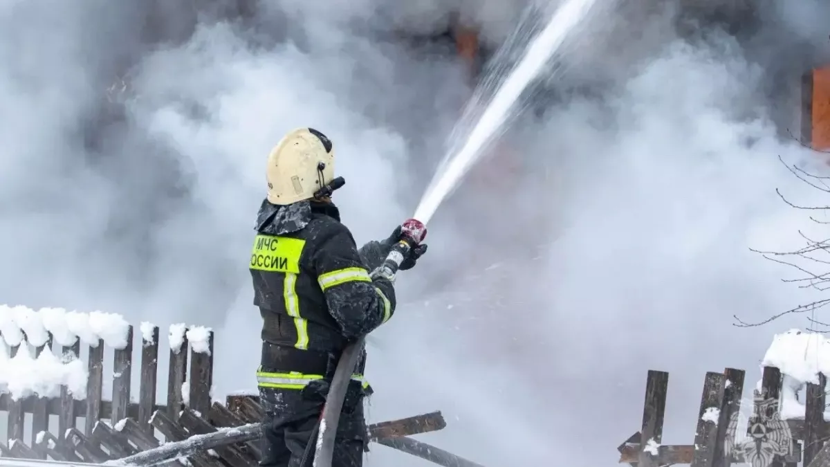 В Слободском районе сгорел гараж: на месте ЧП нашли обезображенное тело