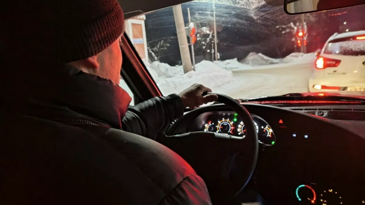 Верховный суд ответил на вечный спор: можно ли чуть-чуть заехать на сплошную при повороте