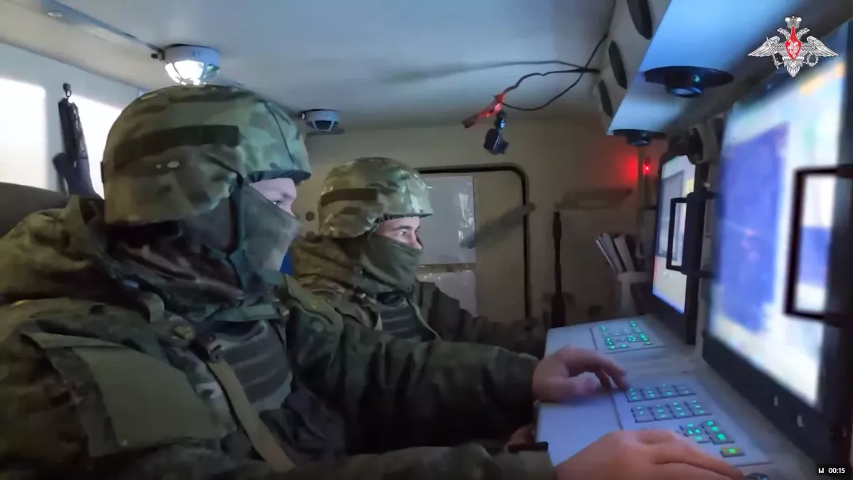 Четыре беспилотника за один час сбили над территорией Кировской области