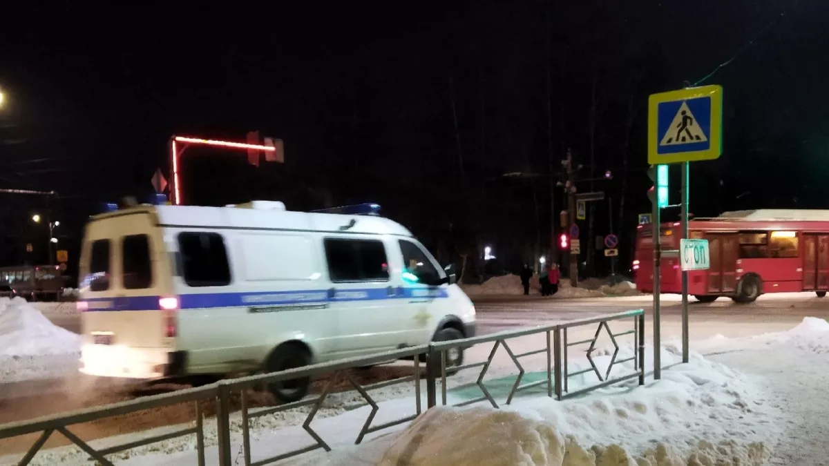 В Кирове вооруженный ножом пенсионер устроил разбой в сауне