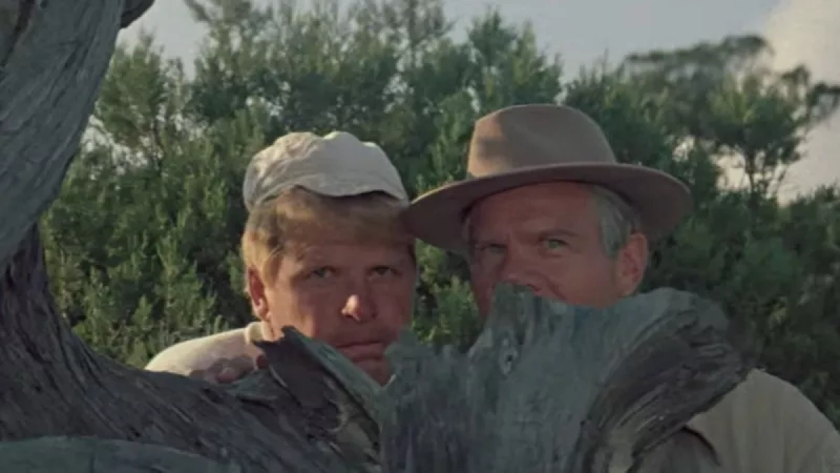 За границей показали, а нам нет! Какую сцену вырезали из "Спортлото 82" (6+)