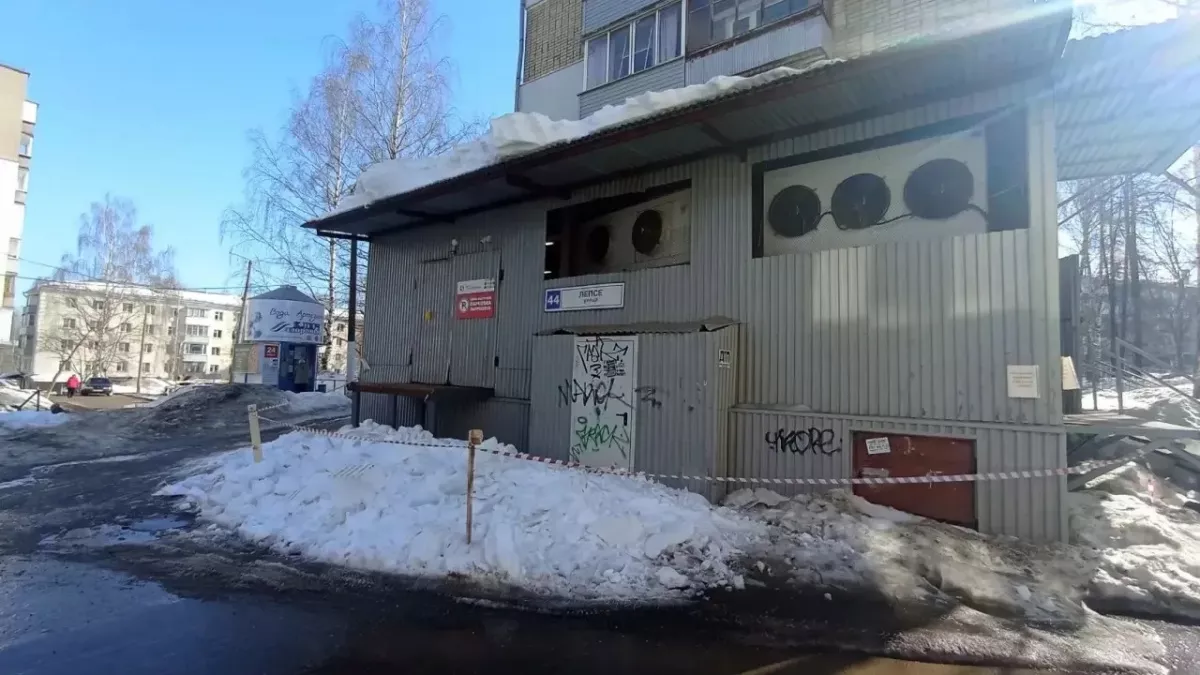 Губернатор пригрозил закрыть магазин из-за нависающей угрозы для кировчан