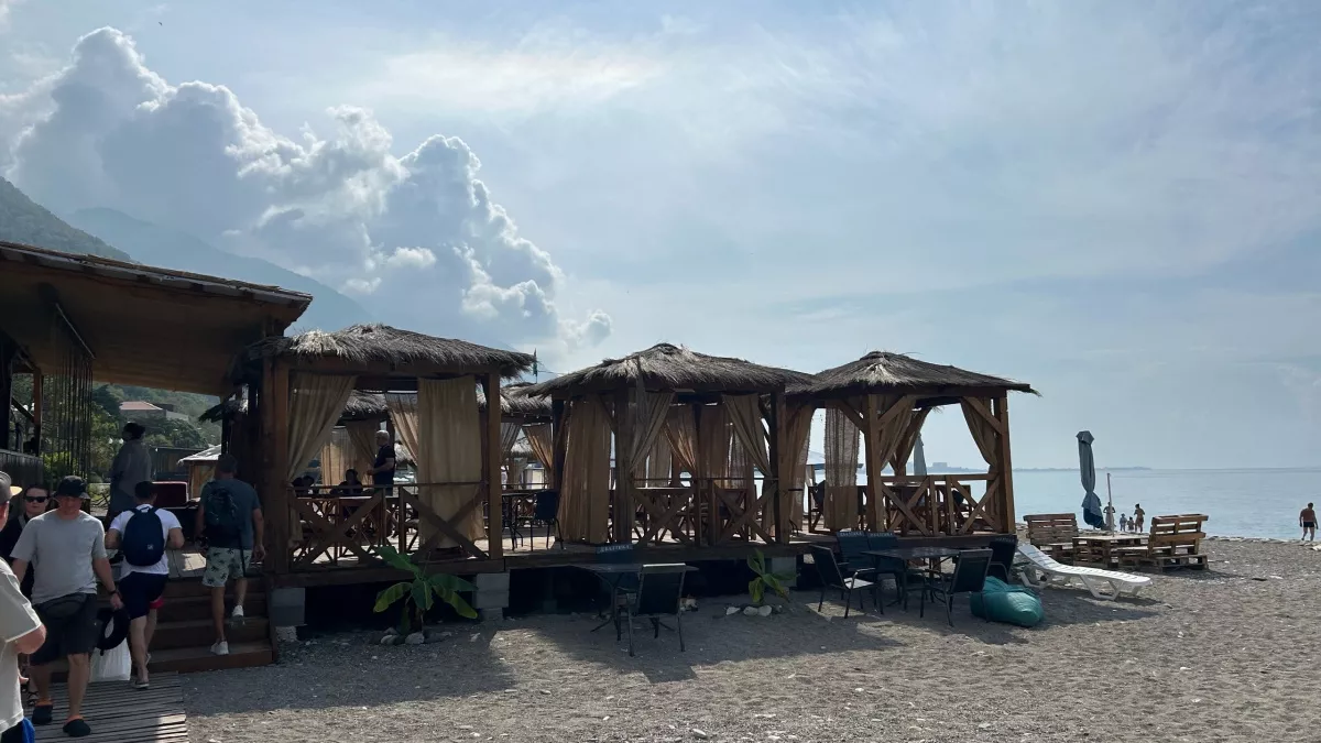 Этот курорт на Черном море запросто заменит Анапу - идеальные пляжи и без толп отдыхающих