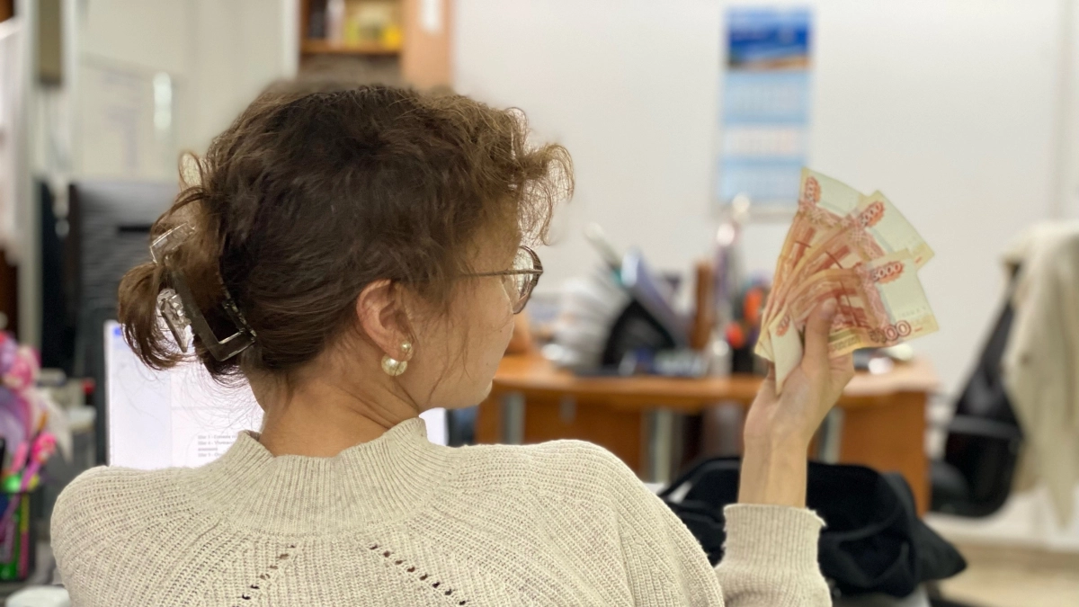 Как выигрыш в лотерею перевернул ее жизнь: на что россиянка потратила свои 500 миллионов рублей