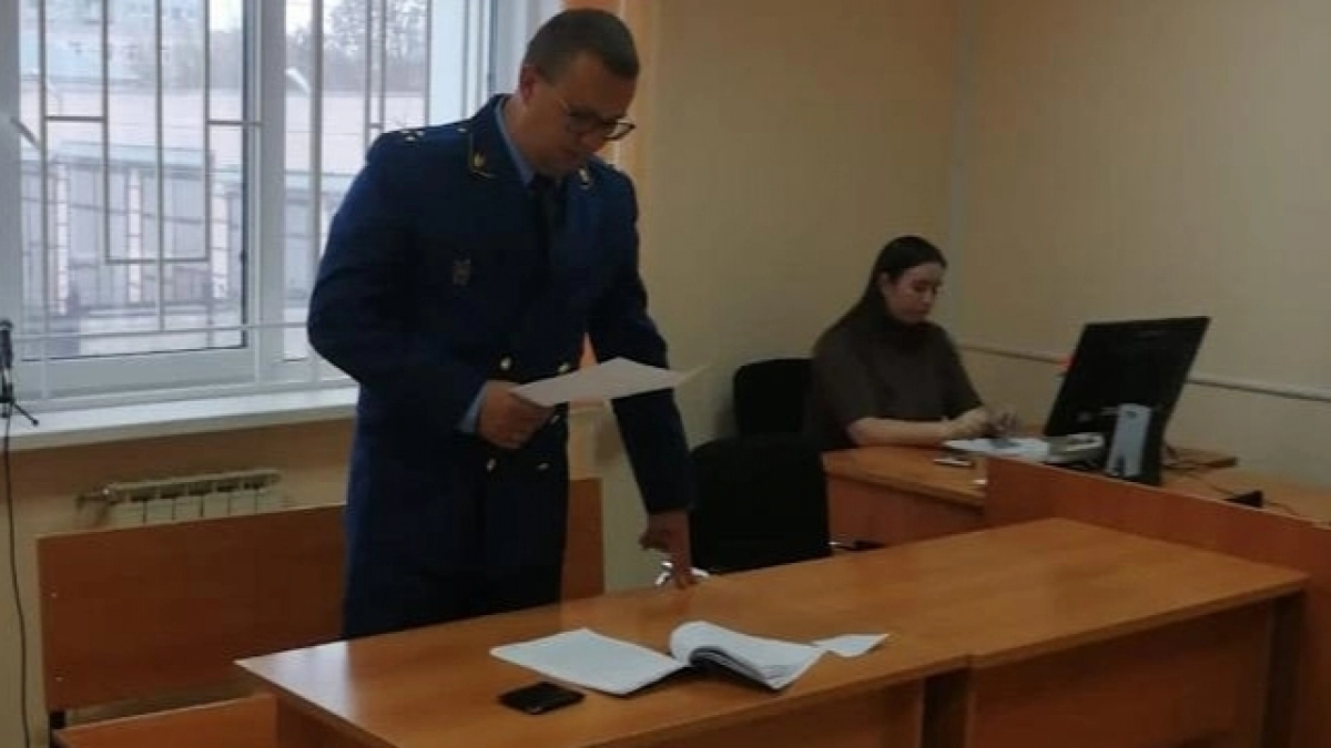 В Кирове прокуратура заставила мэрию переселить семью из барака в новостройку