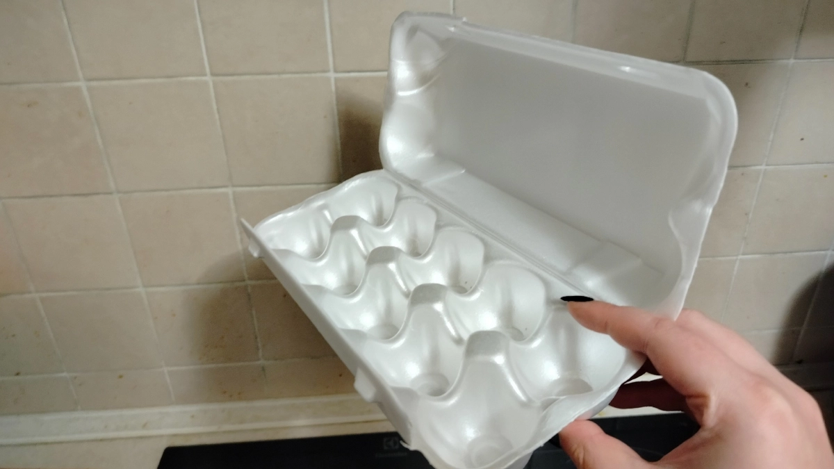 Пустые лотки от яиц больше не выбрасываю: узнала как их можно использовать и не нарадуюсь - незаменимы в прихожей 