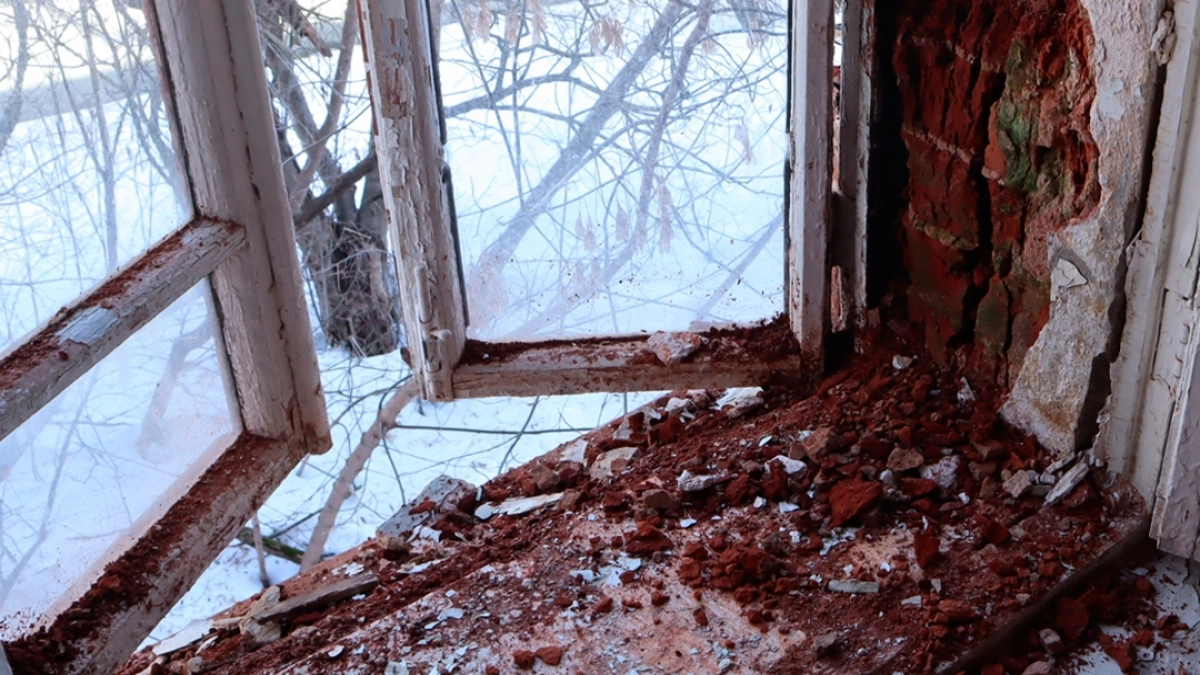 В Кирове 126-летний жилой дом трещит по швам из-за бездействия коммунальщиков