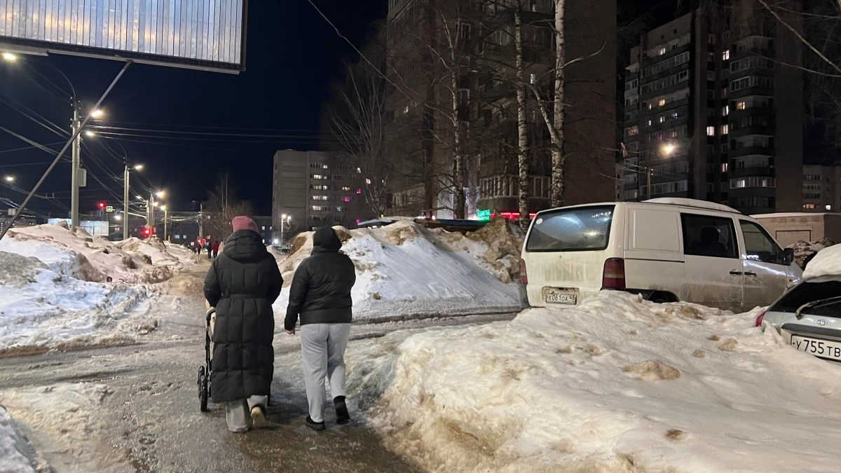 57 студенток в Кировской области получили новые пособия по беременности и родам