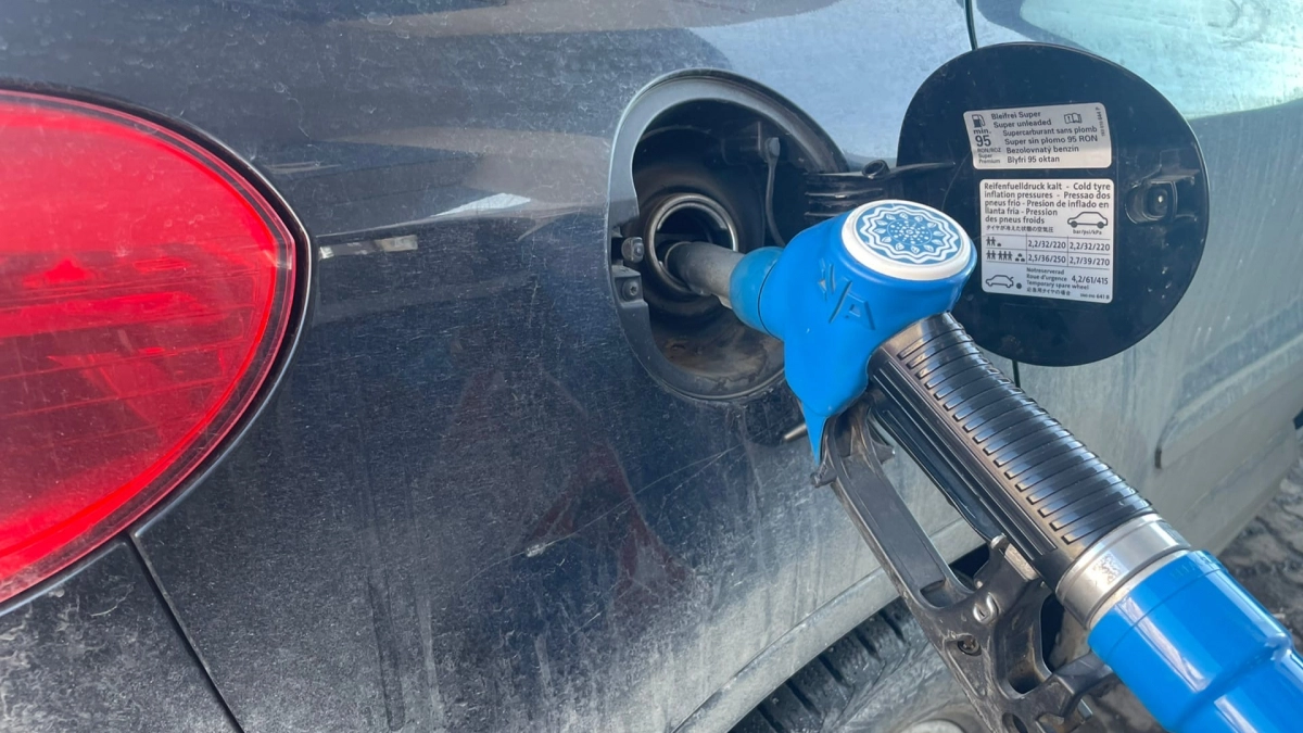 Как тратить на бензин вдвое меньше: 8 простых лайфхаков, которые реально работают