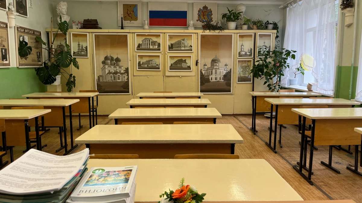 Пробные заявления о приеме в первый класс начнут принимать в Кирове с 23 марта