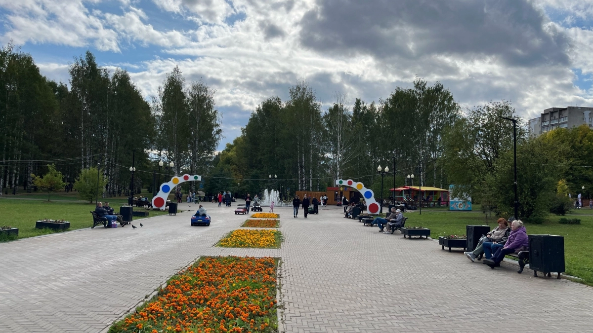 Власти Кирова потратят 2,4 миллиона рублей на клумбы и цветники