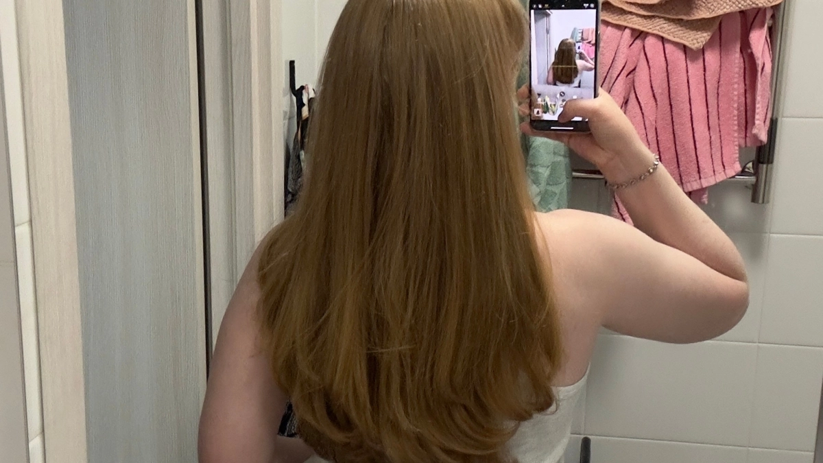 Две капли в шампунь — и волосы перестали выпадать: моя простая хитрость, которая работает