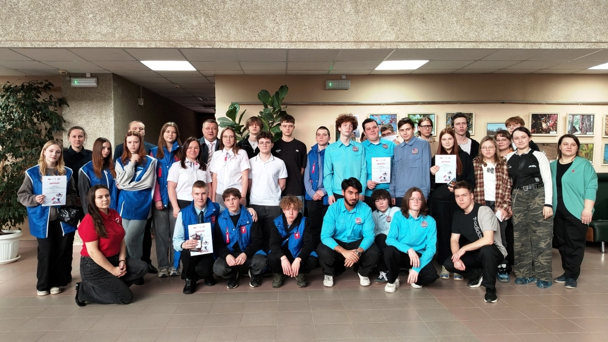 Кировские школьники и студенты стали участниками деловой игры "Железная дорога будущего: конструктор идей"