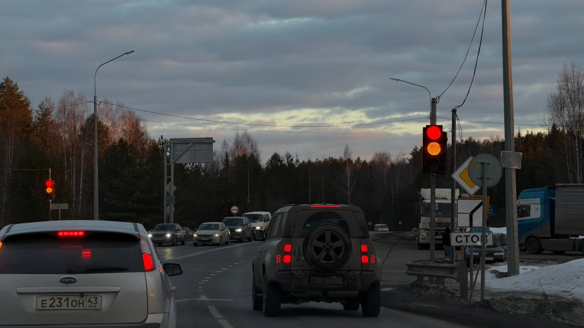 Приходят ли штрафы за проезд на желтый сигнал светофора - обязан знать каждый водитель