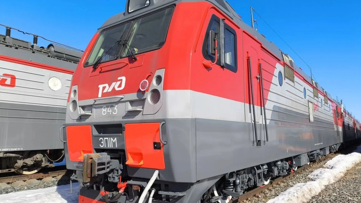 Новые электровозы поступили в депо Киров
