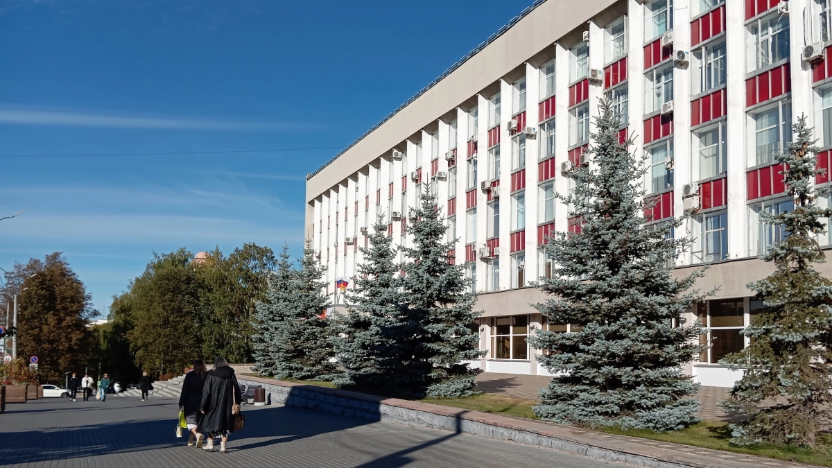 Администрация Кирова избавляется от четырех нежилых помещений