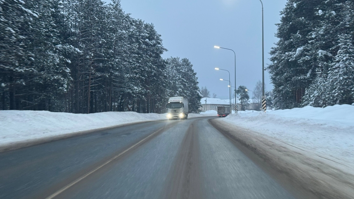 Кировский губернатор пообещал сдать дорогу на северо-запад области к 2030 году