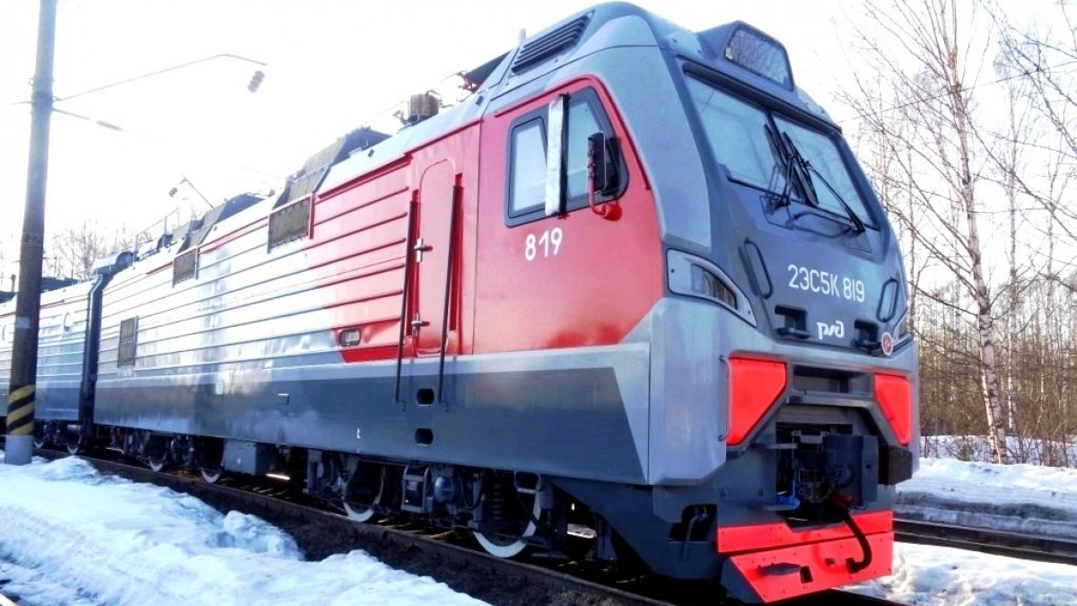 Два новых электровоза "Ермак" прибыли в Киров