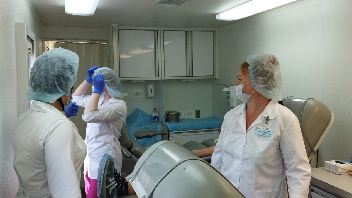 Зарплаты у работников социальных отраслей повысят в Кировской области с 1 апреля