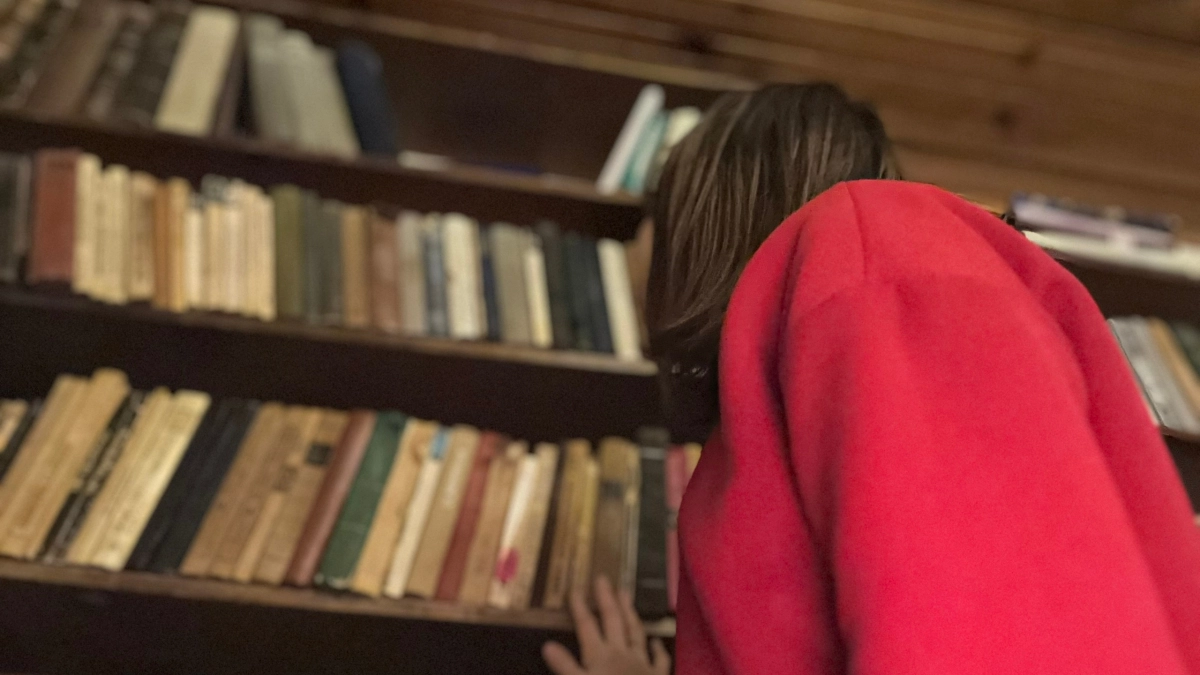 После 40 лет дружбы я наконец поняла, почему лучшая подруга на каждый праздник дарила мне только книги