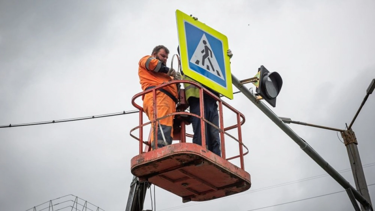 В Кирове прокуратура внесла представление Вячеславу Симакову из-за светофора