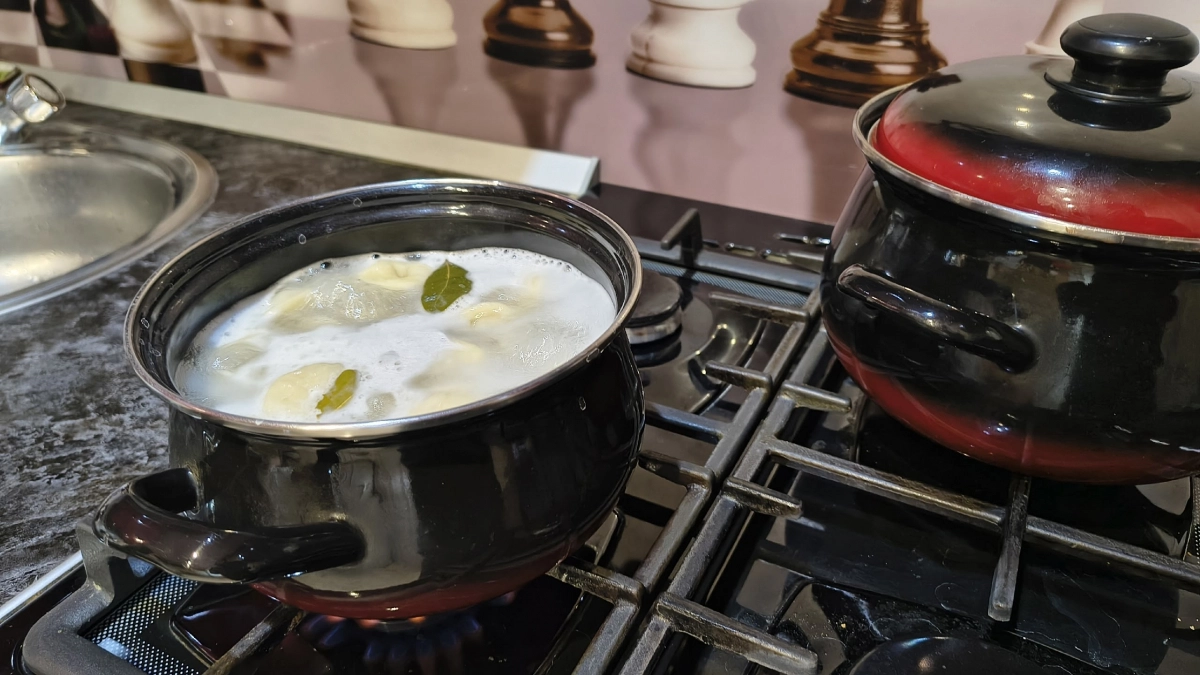 Научил знакомый продавец пельменей - больше не варим, готовим новым способом и вкуснее еще не ели