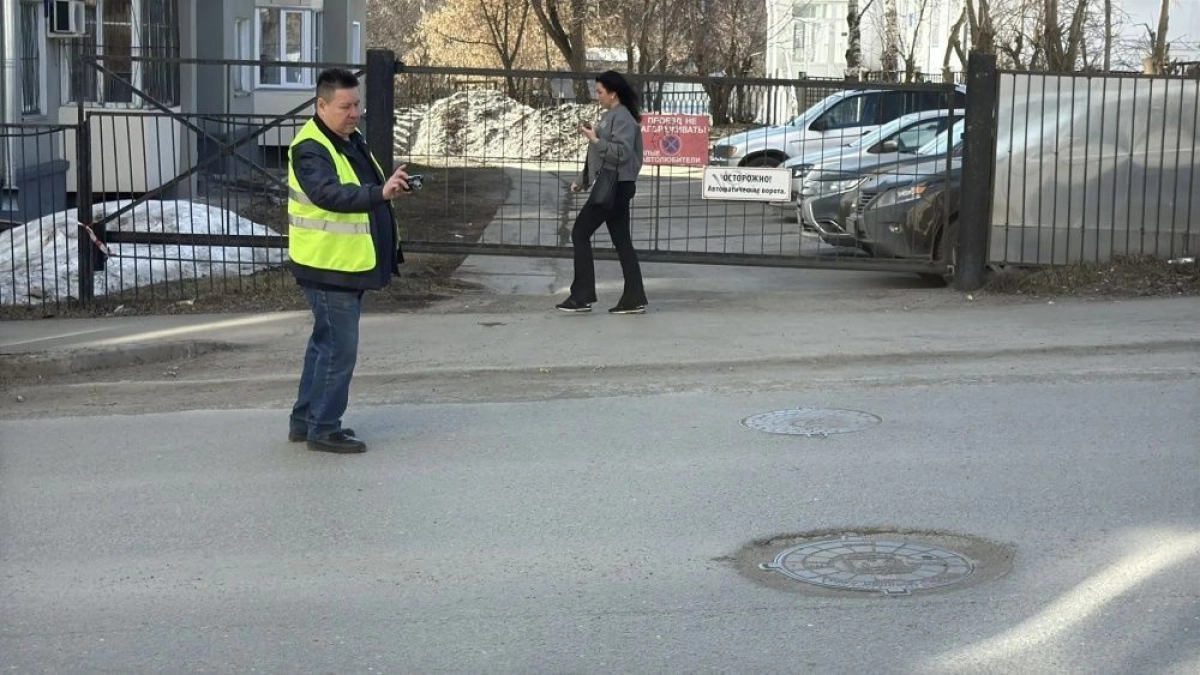 В Кирове выясняют, как перезимовали ранее отремонтированные дороги и тротуары
