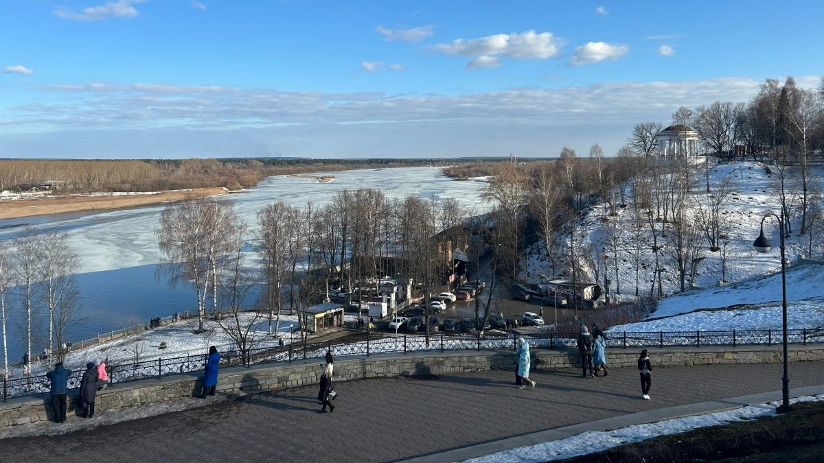 На реке Вятке в районе Кирова начался ледоход