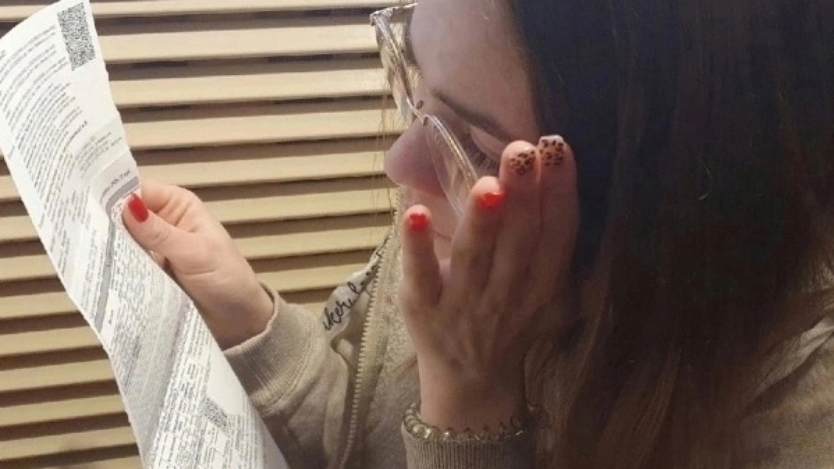 В квитанции ЖКХ тихо вписали новую строчку: придется платить сверху еще минимум 500 рублей