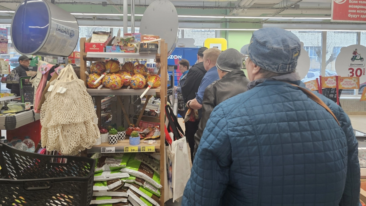 В Кирове массовый сбой в работе платежных систем вызвал коллапс в магазинах и ТЦ