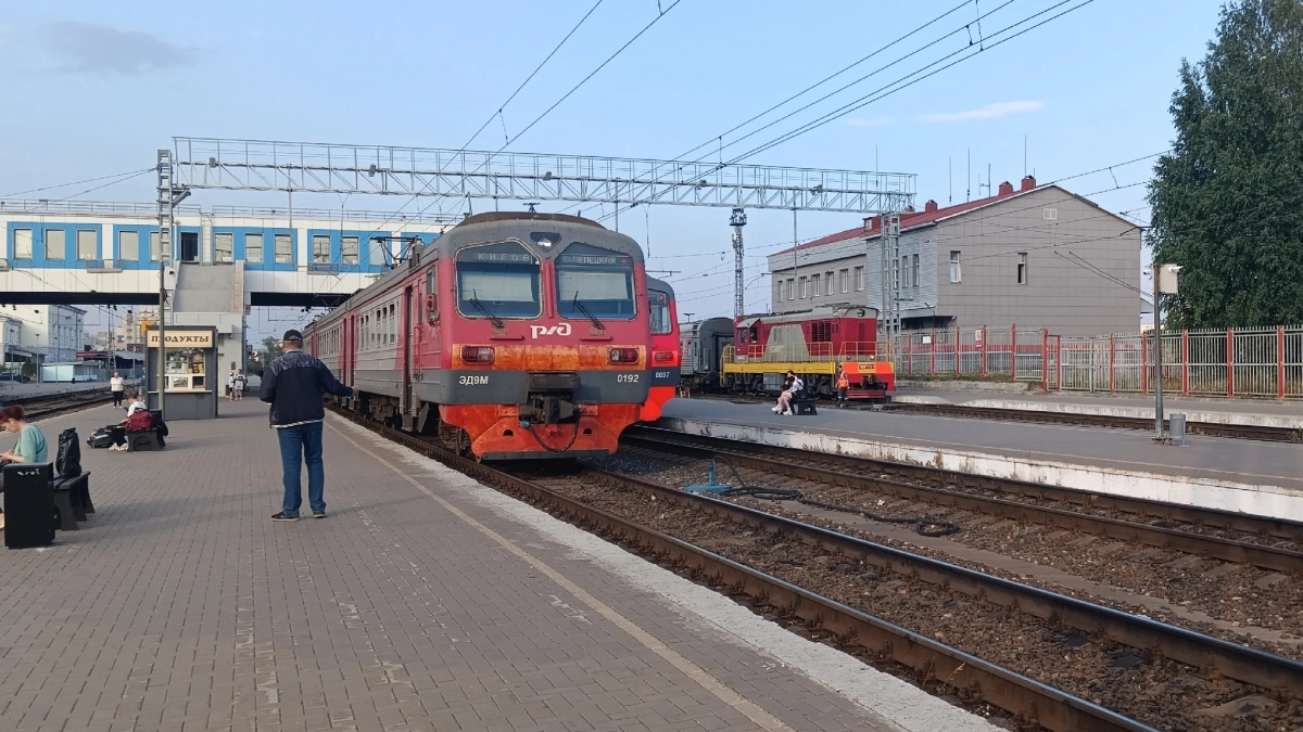Три "дачные" электрички запускают в Кирове с 17 апреля