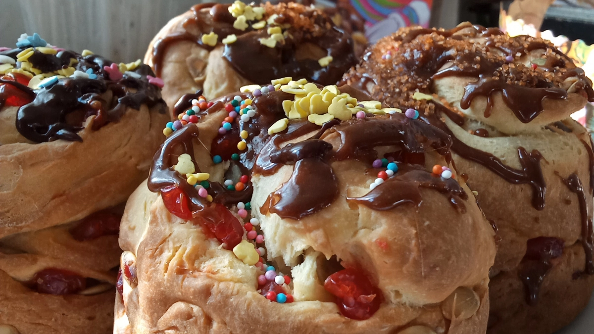 Без замеса теста: куличи получаются нежными и влажными - продвинутые хозяйки знают секретный ингредиент