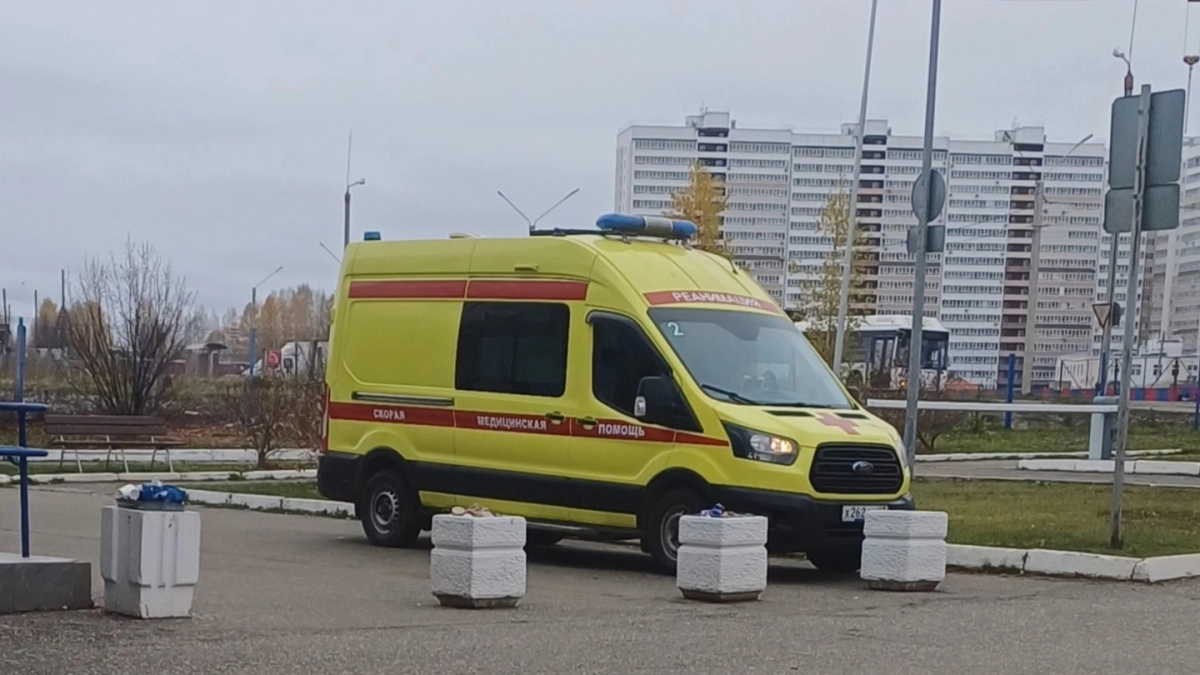 Педагог умерла после нападения школьника в соседнем для кировчан Пермском крае