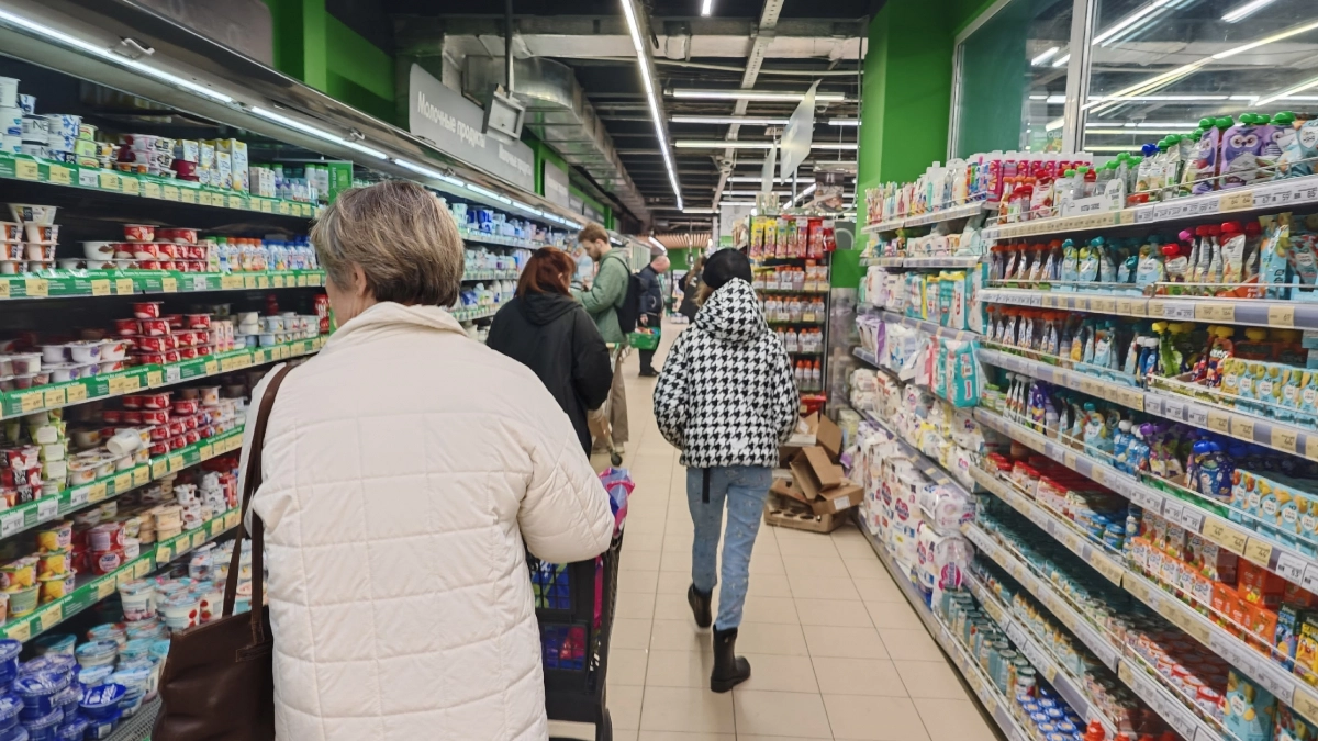 Вы все еще выбрасываете чек на кассе? С 1 мая за это могут остановить на выходе – новые правила в магазинах