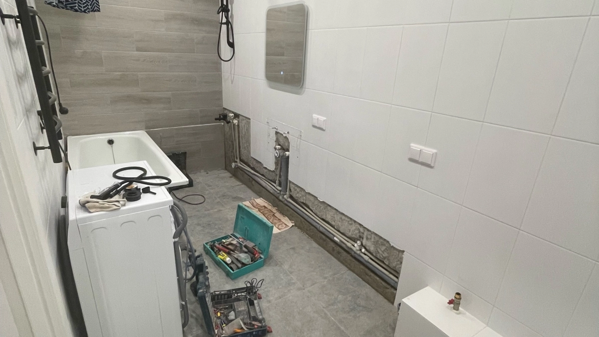 Плитка в ванной — прошлый век: сейчас все переходят на этот тренд — куда красивее и удобнее