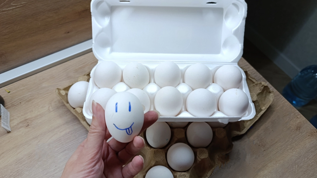 Вот почему яйца после варки нельзя класть в холодную воду - запомните перед Пасхой