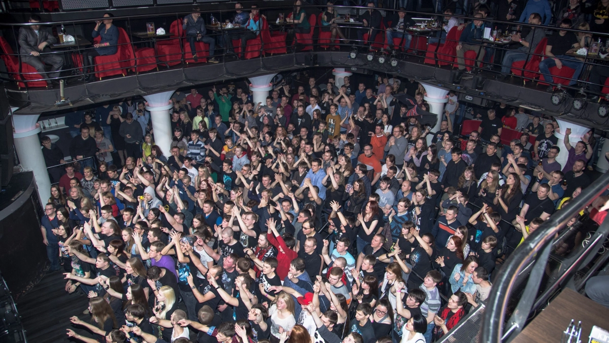 Популярная группа, исполнившая нашумевший хит, анонсировала концерт в Кирове