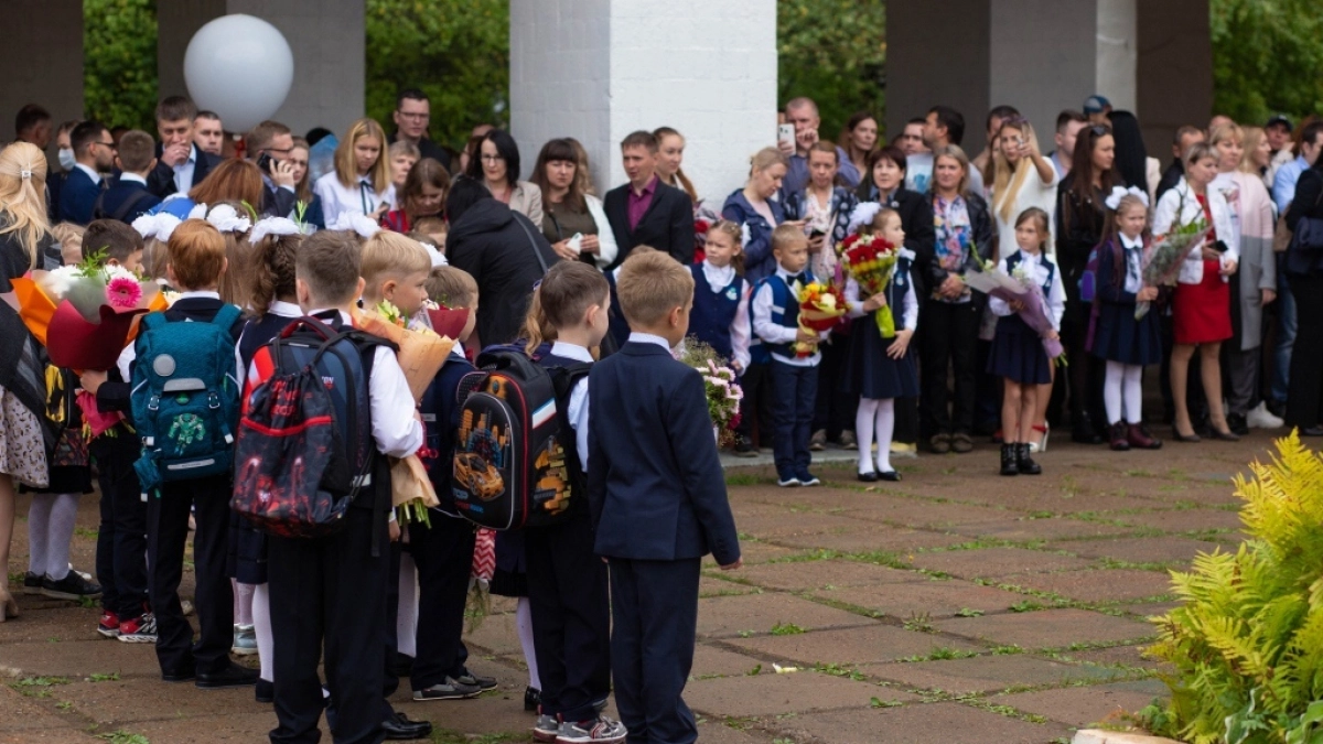 В Кировской области родителям объяснили правила зачисления детей в первый класс