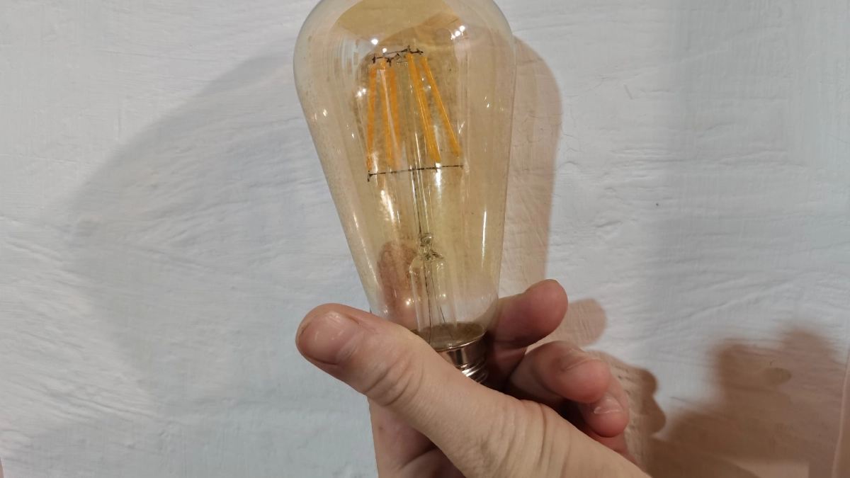 Выбросил все светодиодные и поставил старые лампы накаливания: вот что я понял