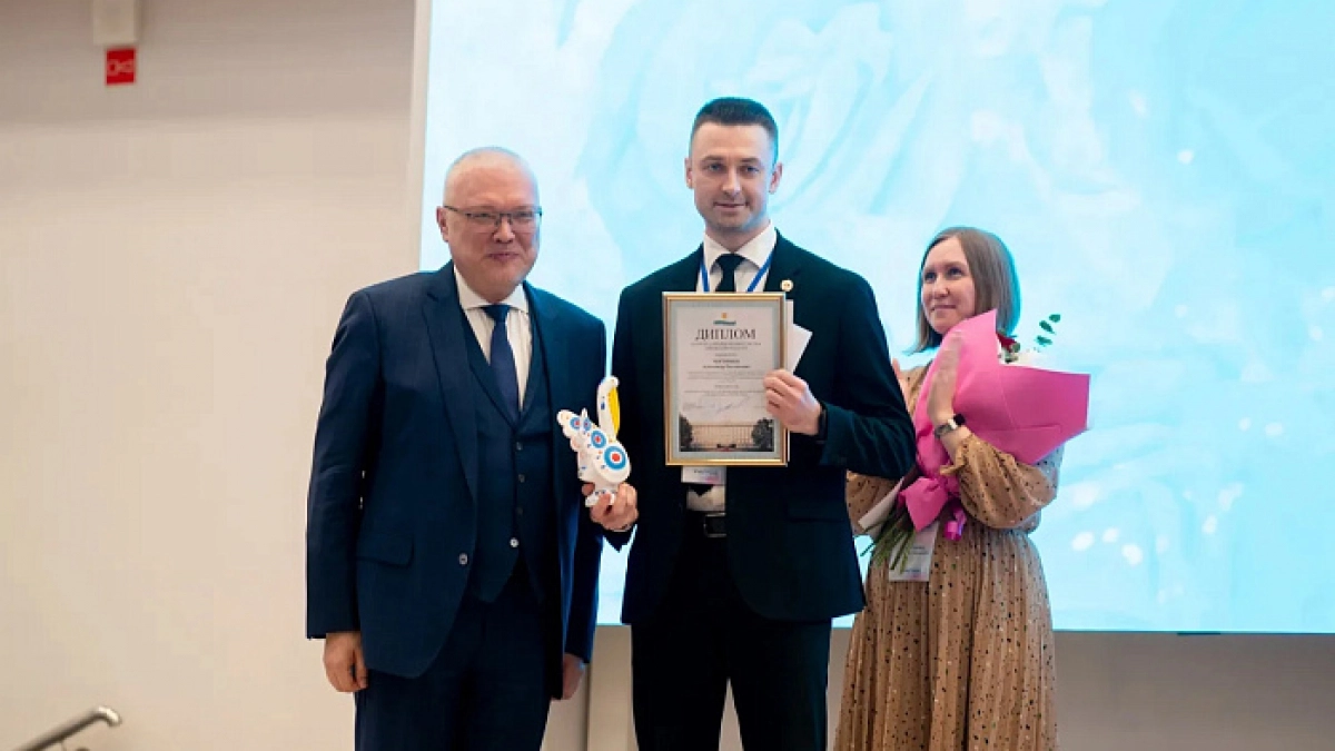 Губернатор Александр Соколов и депутат Андрей Березин назвали победителей конкурса "Учитель года"