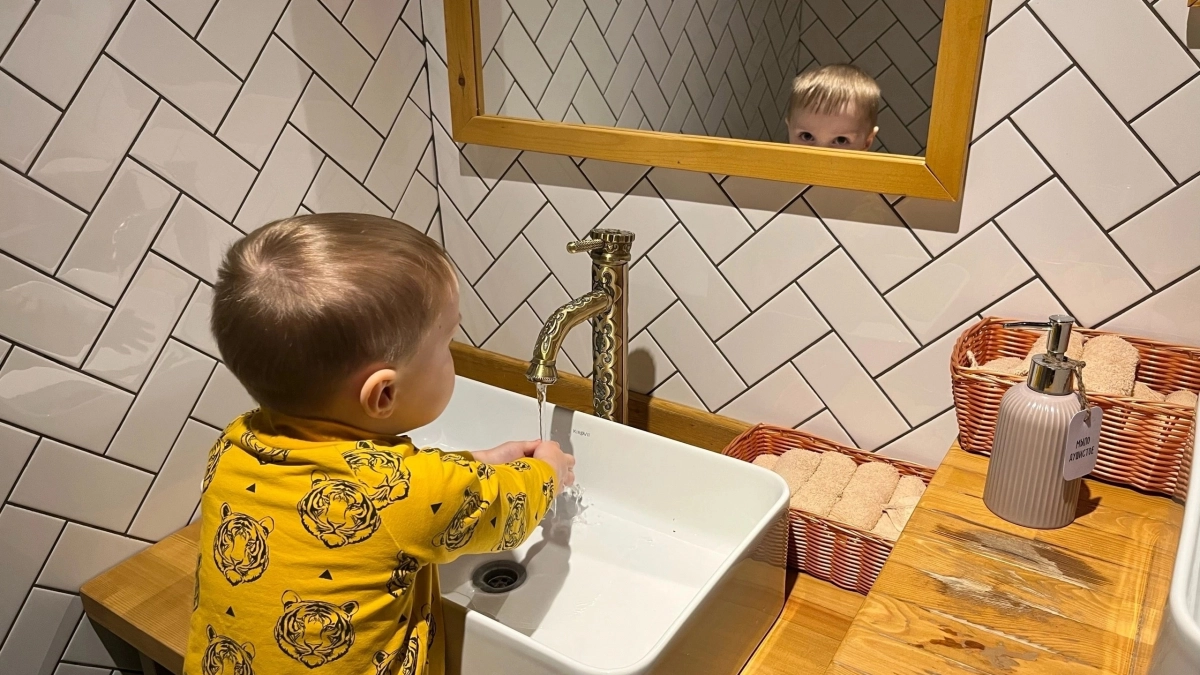 Заливаю в слив 1 стакан - и засор вылетит со свистом: делаю так долгие годы - никаких проблем с вантузом