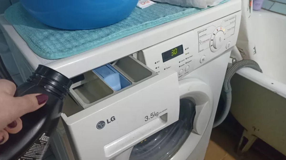 В какой отсек стиралки заливать жидкий порошок? Проверьте себя