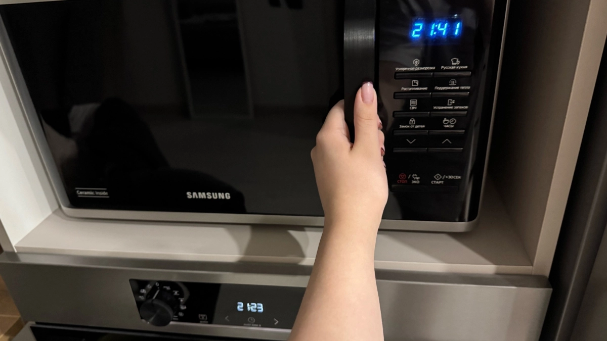 Замызганную микроволновку лечу одной таблеткой: не тру, не скребу, 5 минут – и она сверкает