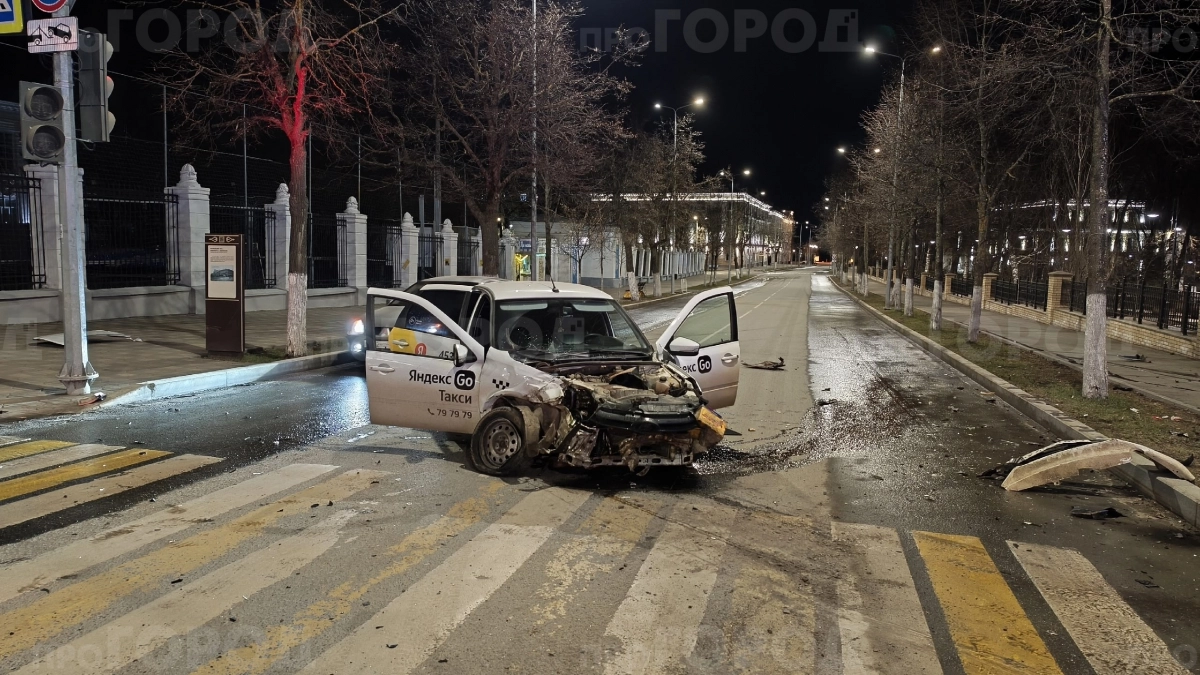 Трое кировчан покалечены в результате ДТП с участием двух легковушек