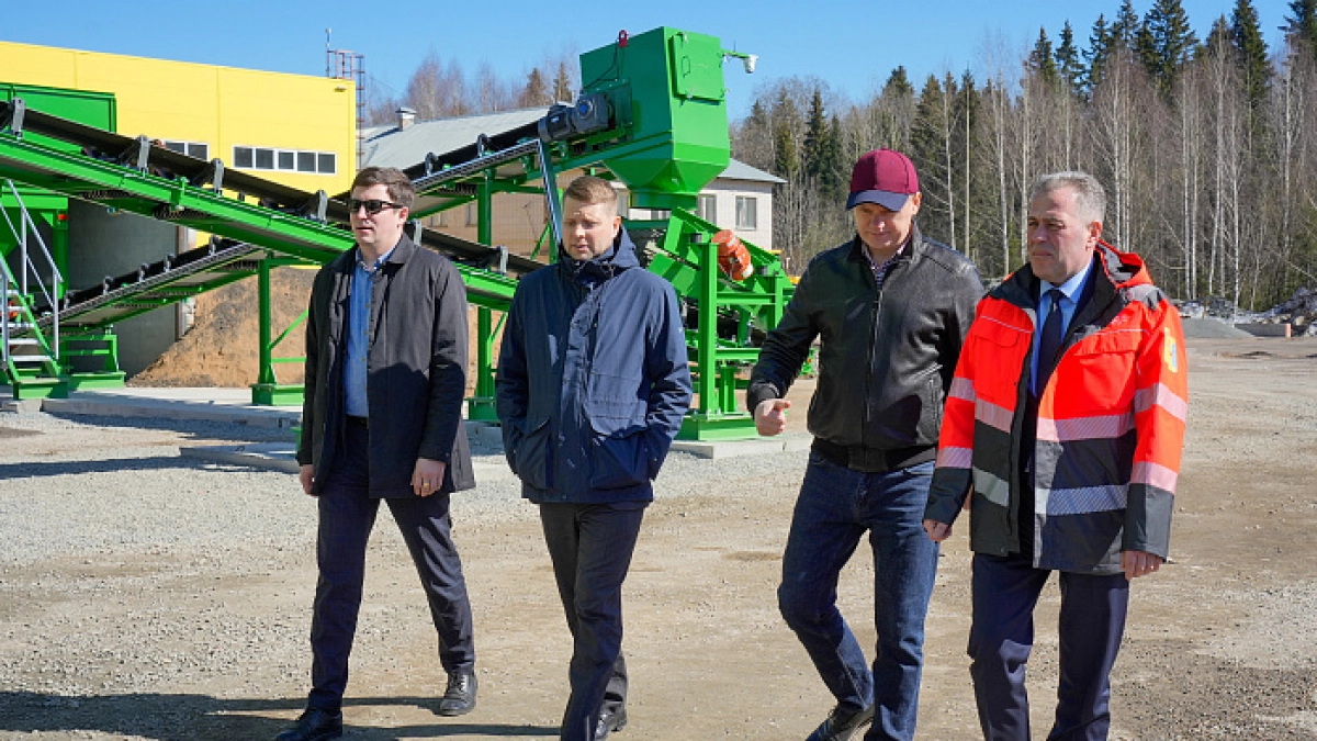 Для ремонта взлетной полосы аэропорта в Кирове запустили новый завод