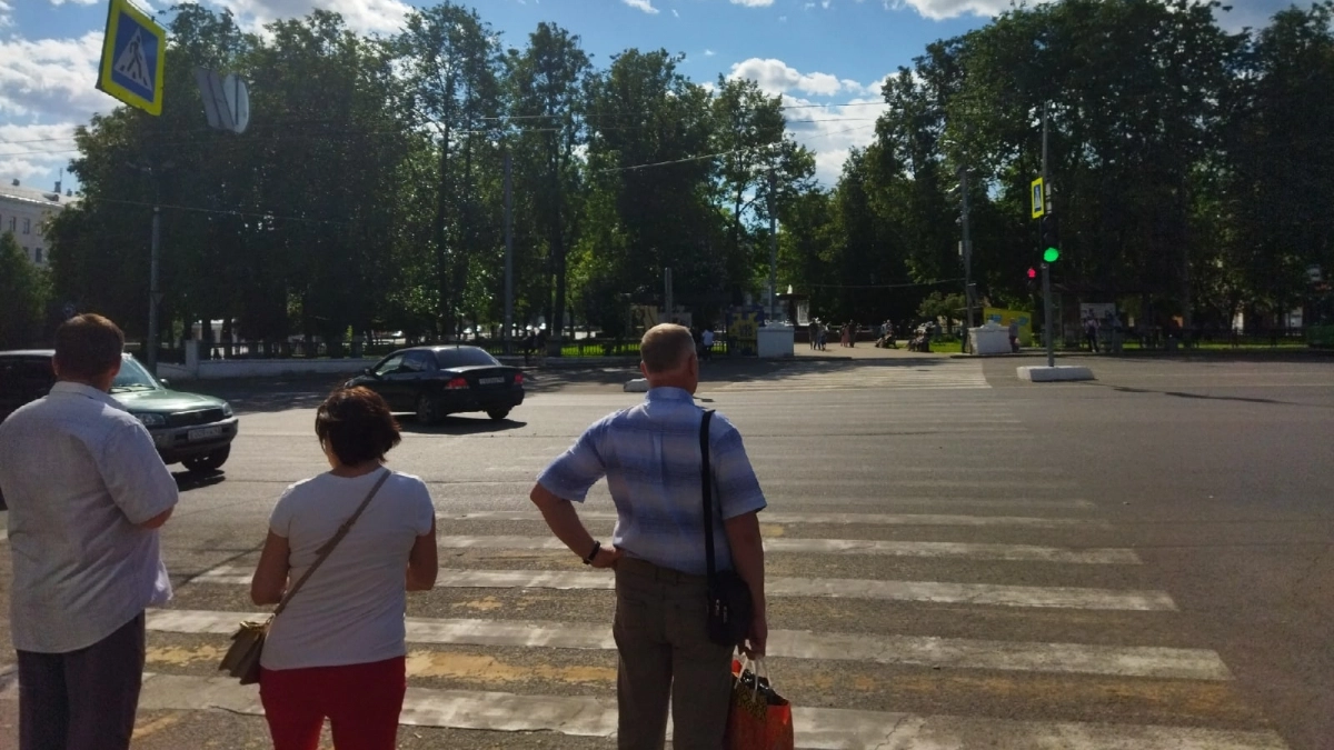 Термометры зашкалят: Гидрометцентр назвал регионы, где летом будет аномальная жара