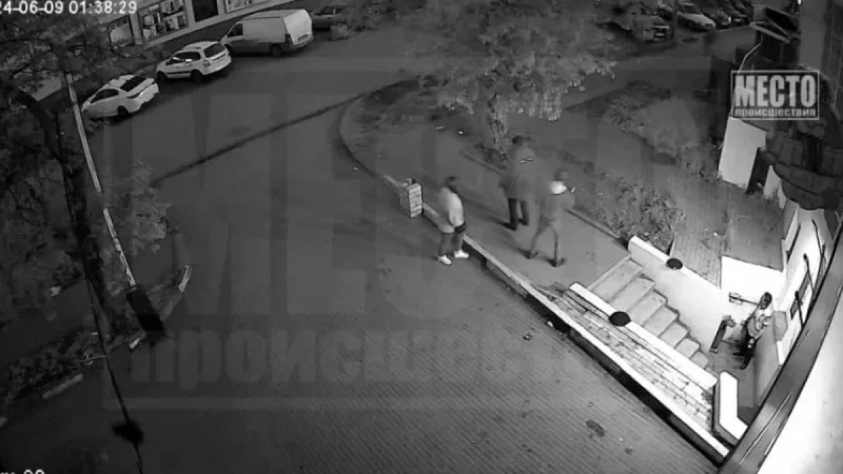 В кафе 64-летний кировчанин из-за ревности разбил лицо 60-летнему сопернику